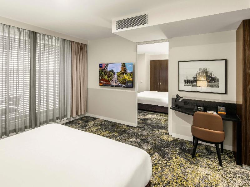 Hotel 115 image