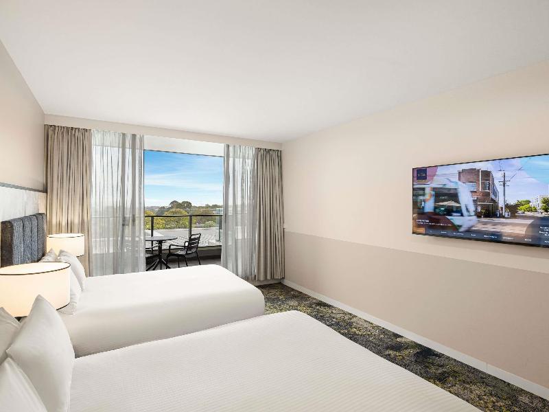 Hotel 115 image