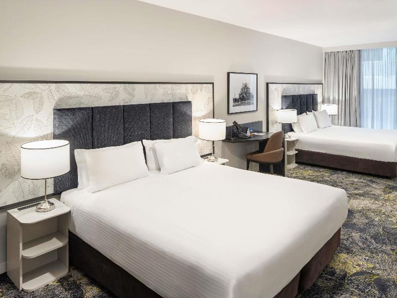 Hotel 115 image