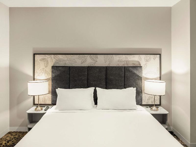 Hotel 115 image