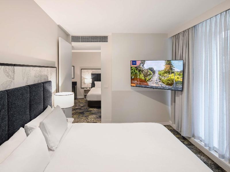 Hotel 115 image