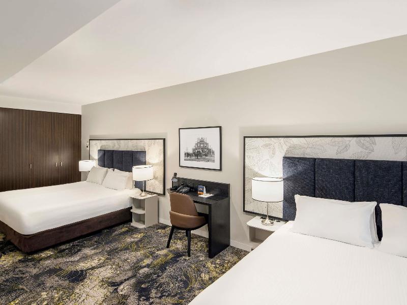 Hotel 115 image