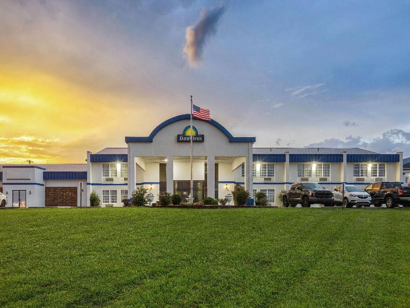 Days Inn by Wyndham Madisonville image