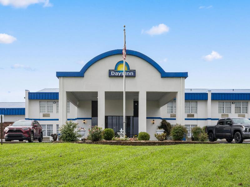 Days Inn by Wyndham Madisonville image