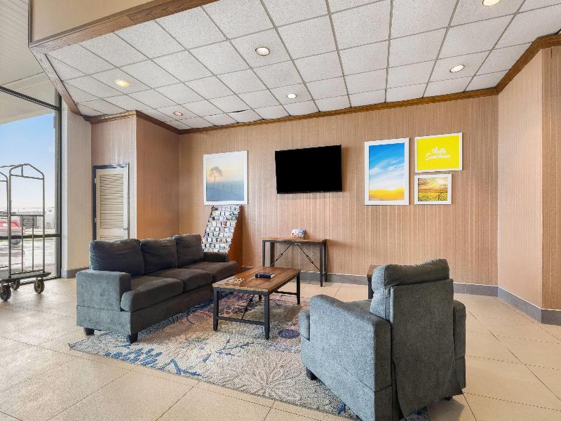 Days Inn by Wyndham Madisonville image