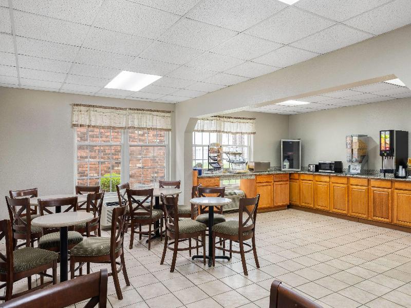 Days Inn by Wyndham Madisonville image