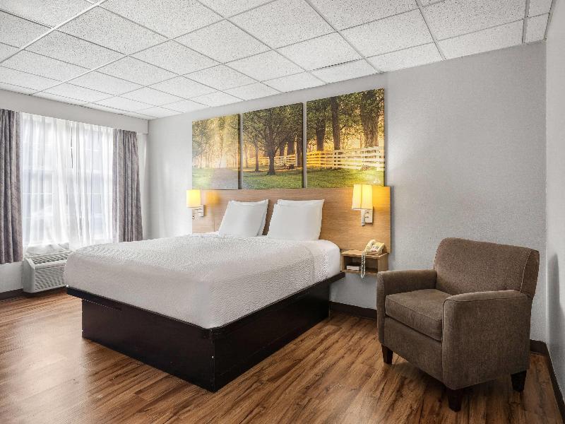 Days Inn by Wyndham Madisonville image
