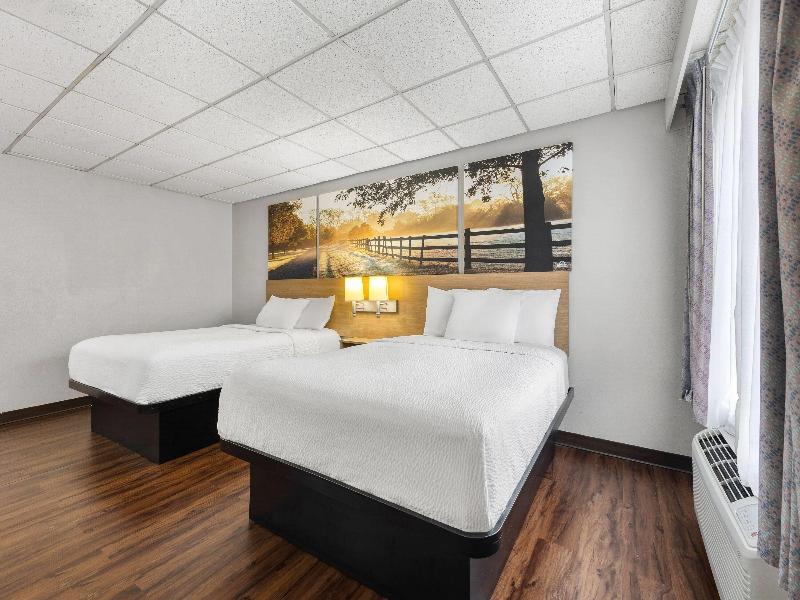 Days Inn by Wyndham Madisonville image