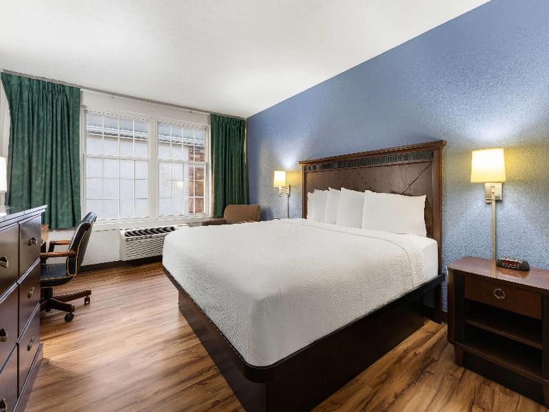Days Inn by Wyndham Madisonville image