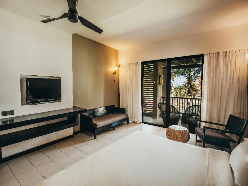 Maritim Crystals Beach Hotel image