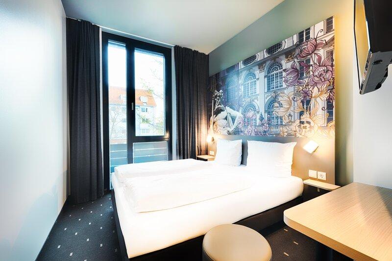 B&B HOTEL München-Moosach image