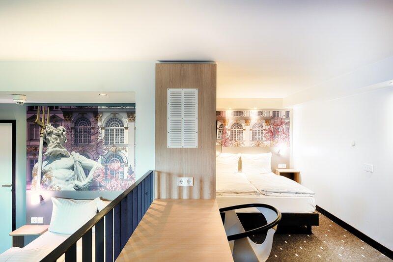 B&B HOTEL München-Moosach image