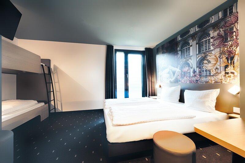 B&B HOTEL München-Moosach image