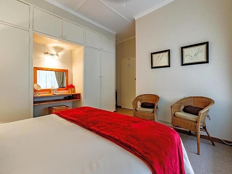 Porcupine Ridge Guest House image
