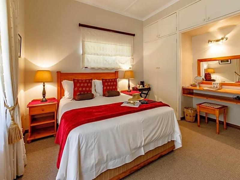 Porcupine Ridge Guest House image