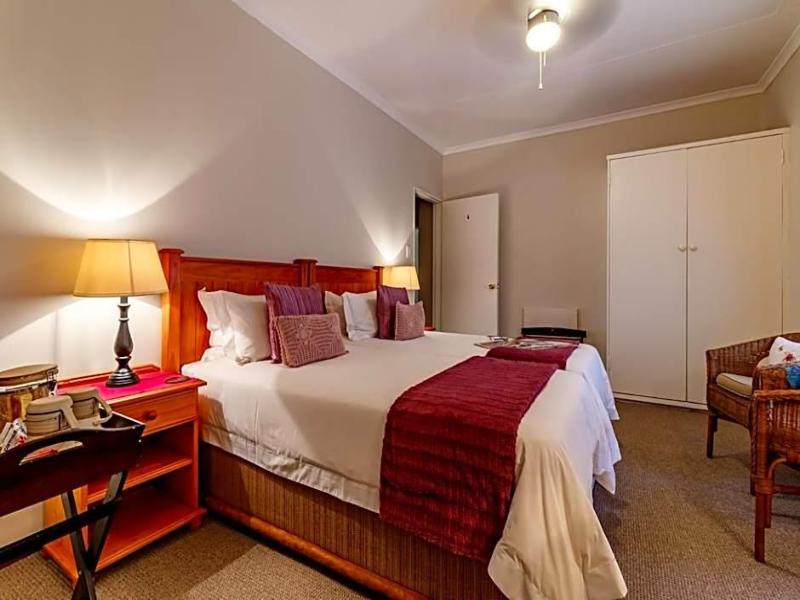 Porcupine Ridge Guest House image
