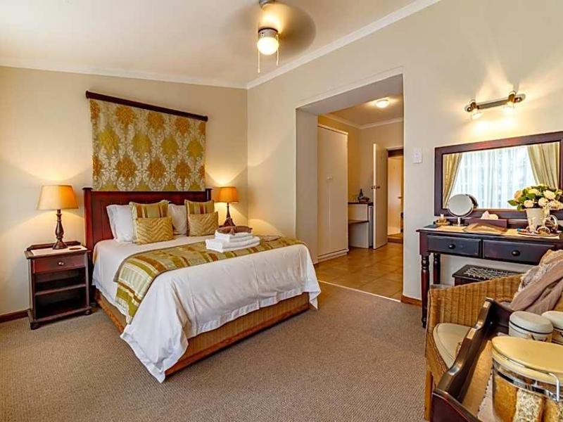 Porcupine Ridge Guest House image