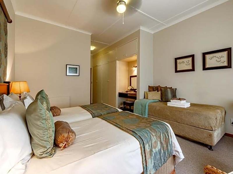 Porcupine Ridge Guest House image