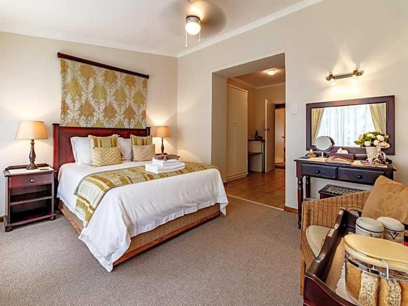 Porcupine Ridge Guest House image