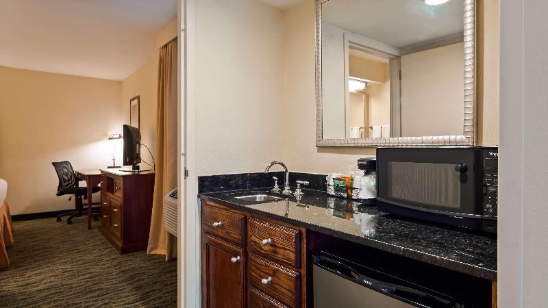 Best Western McAllen Medical Center image