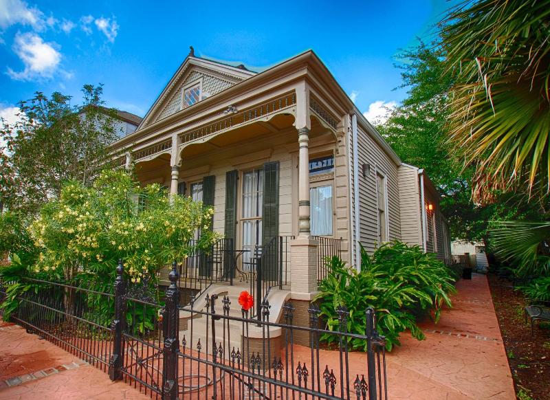 Lamothe House image