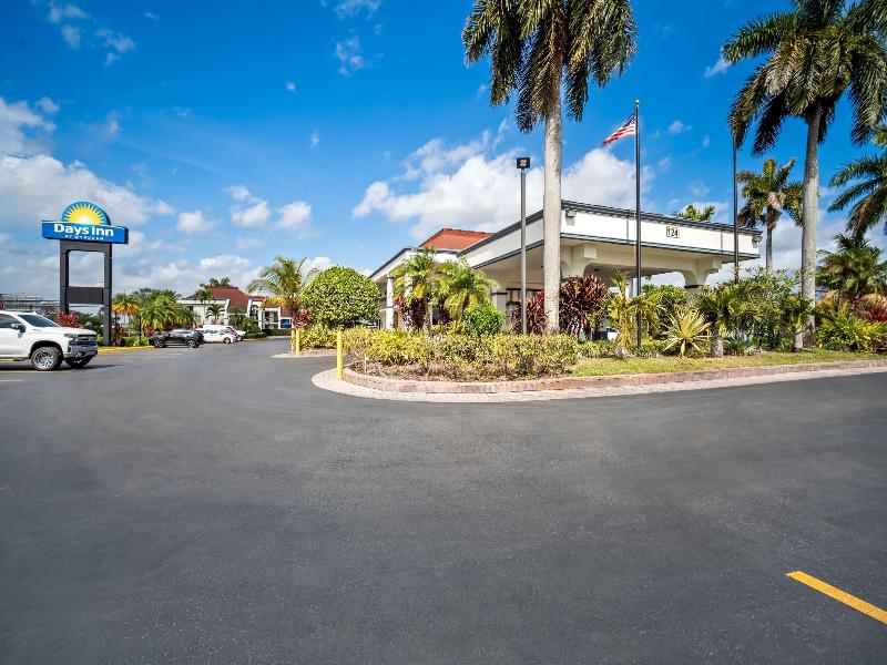 Days Inn by Wyndham Florida City image