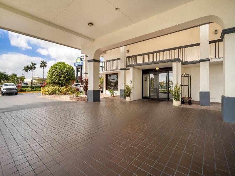 Days Inn by Wyndham Florida City image