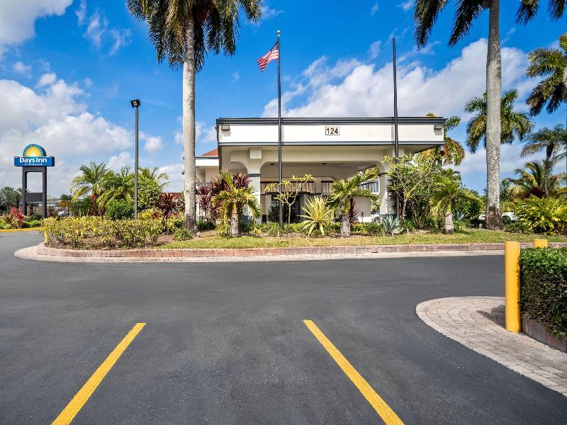 Days Inn by Wyndham Florida City image