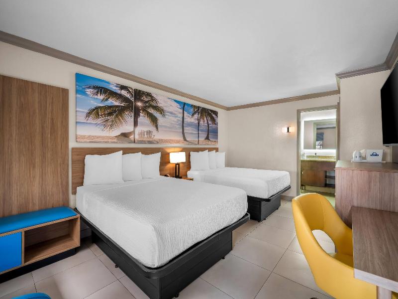Days Inn by Wyndham Florida City image