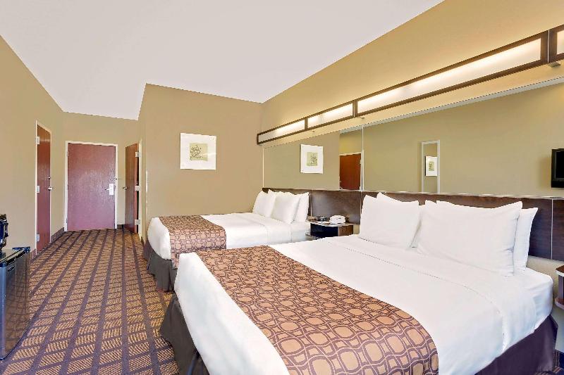 Microtel Inn & Suites By Wyndham Perry