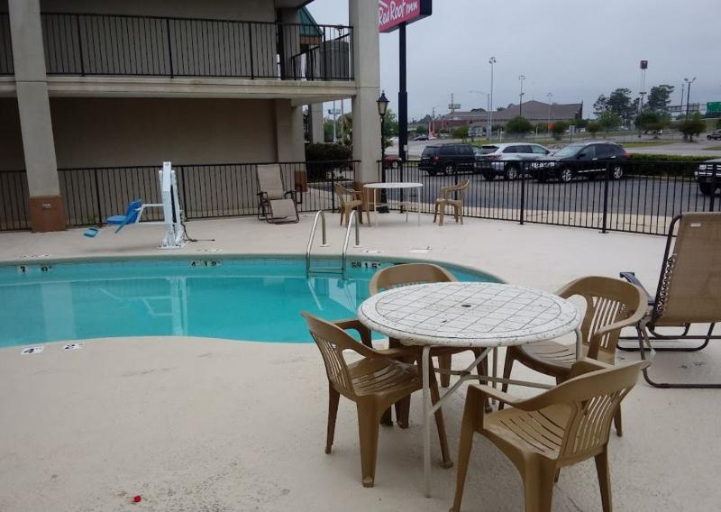 Red Roof Inn Mobile North - Saraland image
