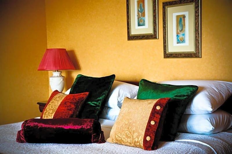 Ardmore Country House image