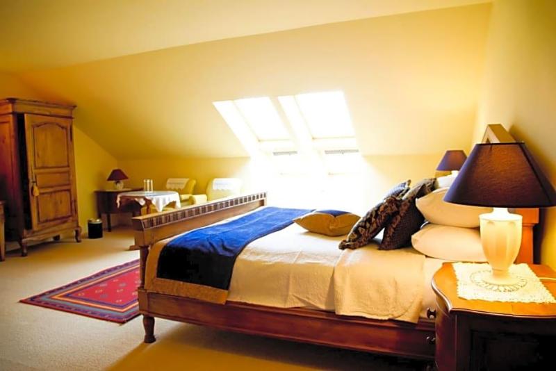 Ardmore Country House image