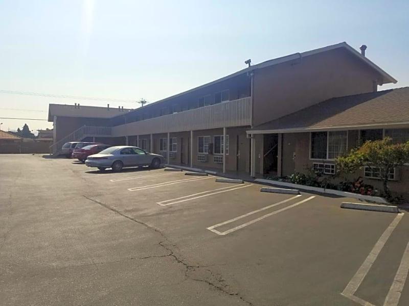 Buckboard Motor Lodge