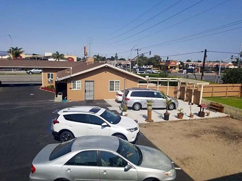 Buckboard Motor Lodge