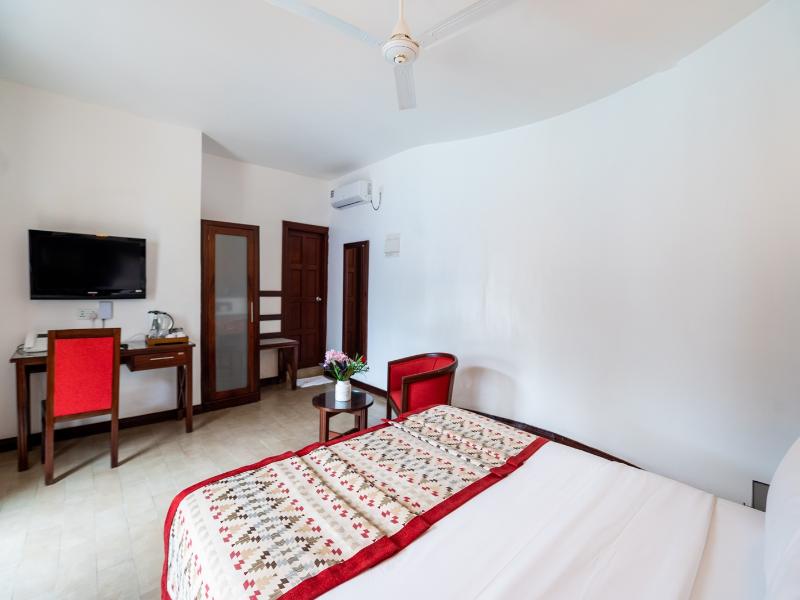 PrideInn Express Nyali image