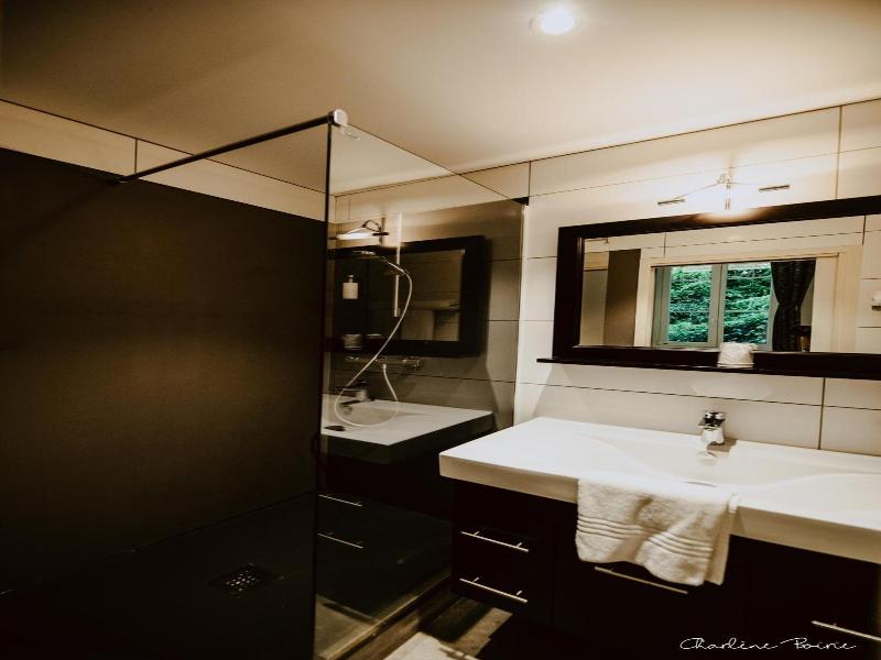 Grand des Bains image