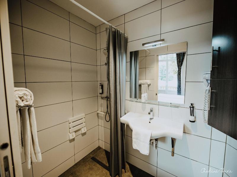 Grand des Bains image