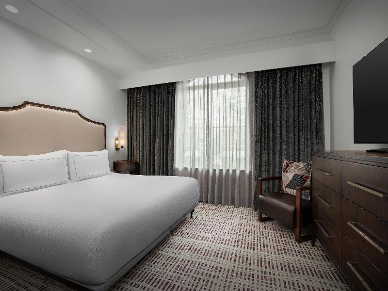 Bellasera Hotel & Suites Paso Robles, Tapestry image