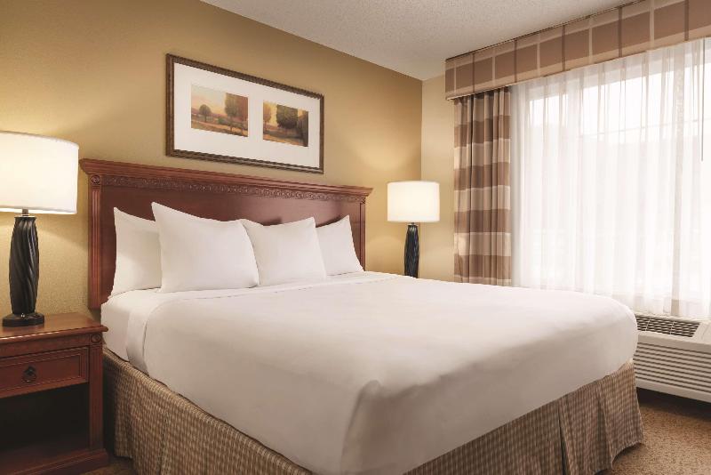 Country InnSuites Mankato And Conference Center Mn image