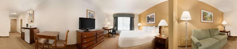 Country InnSuites Mankato And Conference Center Mn image