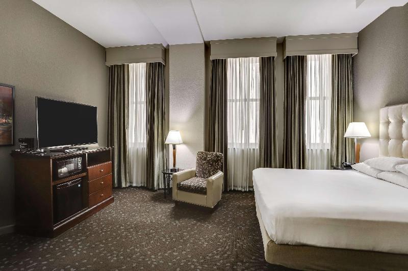 Drury Inn & Suites New Orleans image