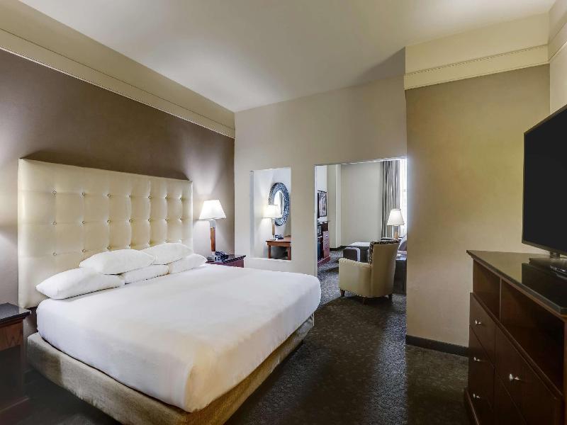Drury Inn & Suites New Orleans image