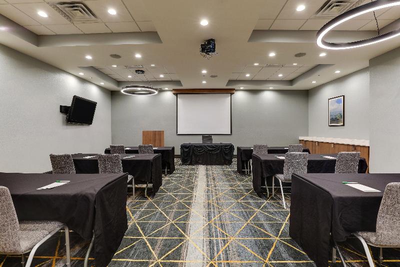 Holiday Inn Mobile - Airport image