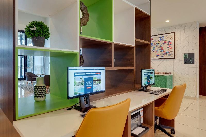 Holiday Inn Mobile - Airport image