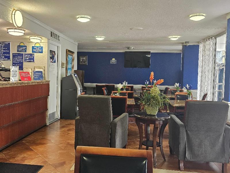 Days Inn by Wyndham Orlando Downtown image