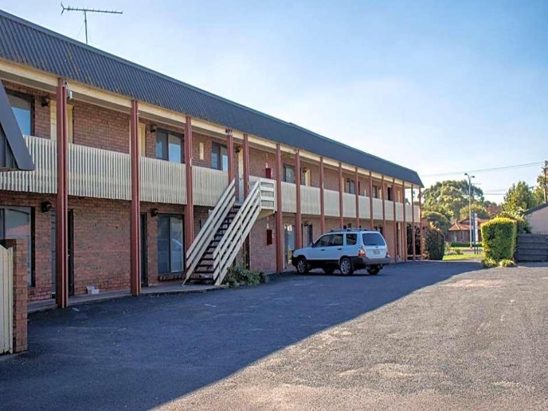 Arkana Motor Inn & Terrace Apartments image