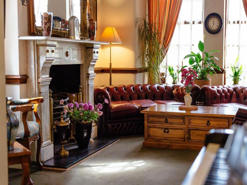 Pymgate Lodge Hotel image