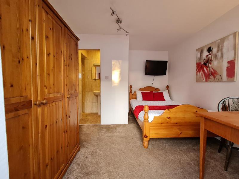 Pymgate Lodge Hotel image