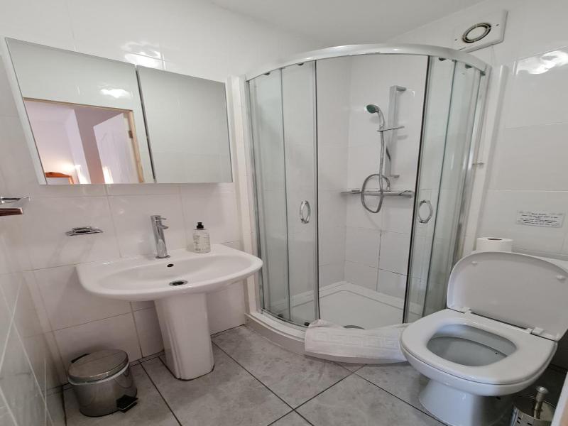 Pymgate Lodge Hotel image